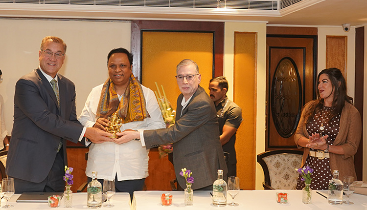 https://cdn1.expresscomputer.in/wp-content/uploads/2026/06/26054844/EC_IT_Minister_Ashish_Shelar_Graces_Velloe_Mumbai_Launch_02_750.jpg