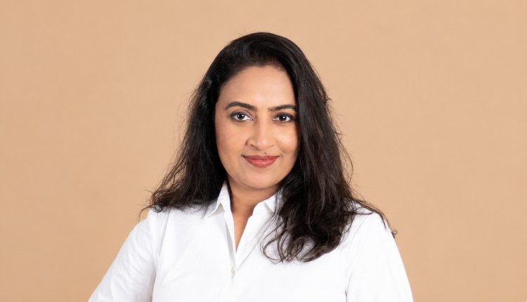 https://cdn1.expresscomputer.in/wp-content/uploads/2026/10/28155630/Dr-Manisha-Gudka-Family-Business-Family-Office-Advisor-Founder-Sapientia.jpg